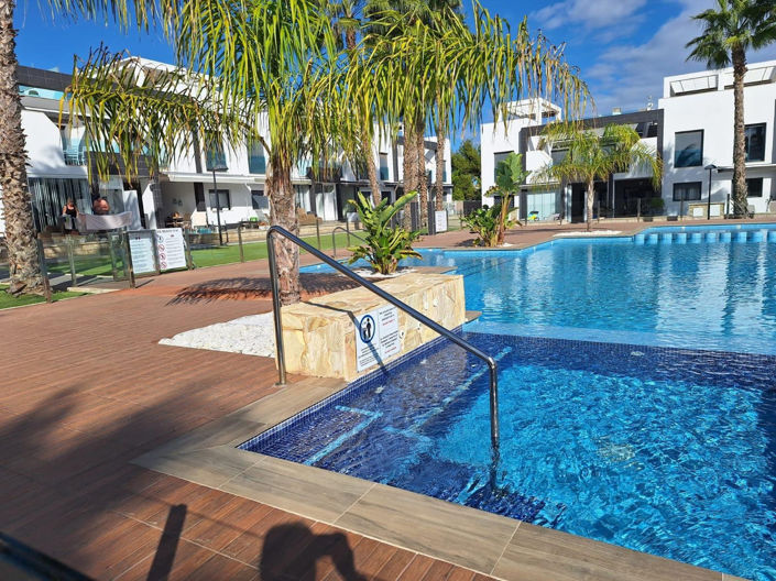 Image No.7-Maison de 2 chambres à vendre à Orihuela