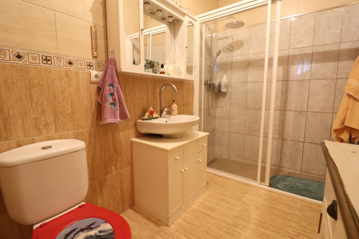 Image No.13-3 Bed House for sale