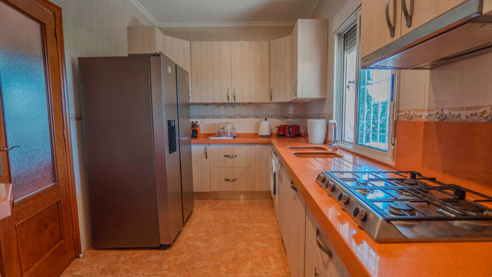 Image No.12-3 Bed House for sale