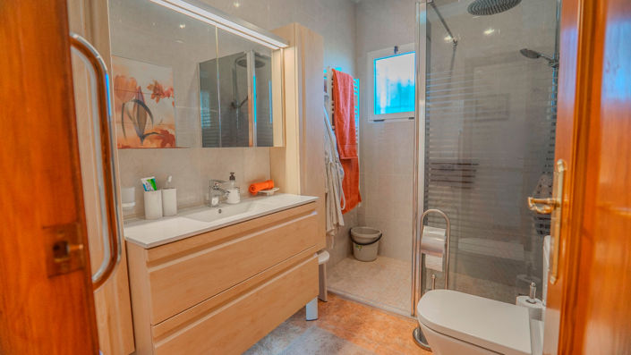 Image No.23-3 Bed House for sale