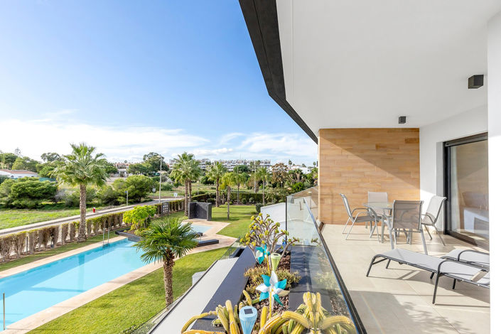 Image No.8-2 Bed Apartment for sale