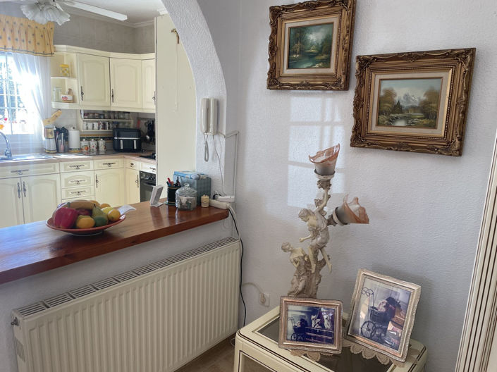 Image No.10-5 Bed House for sale