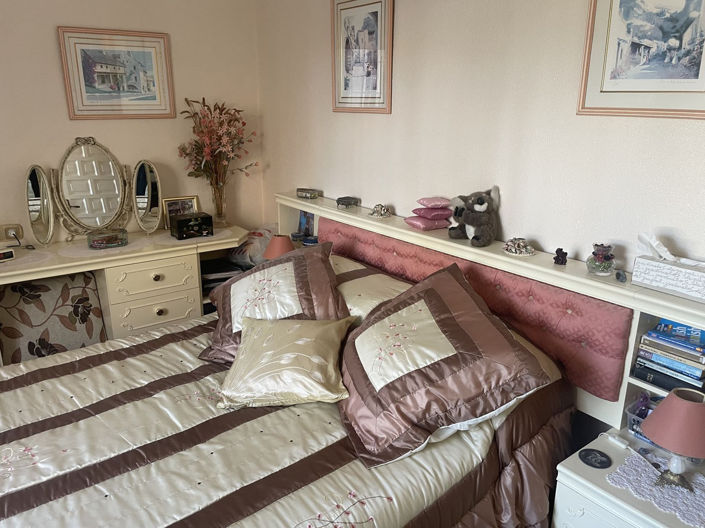 Image No.15-5 Bed House for sale