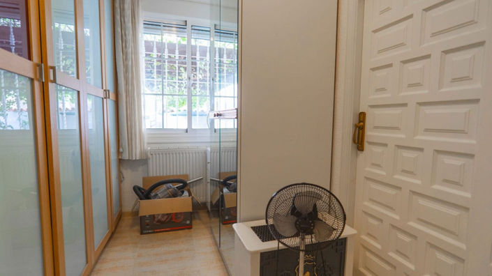 Image No.17-5 Bed House for sale