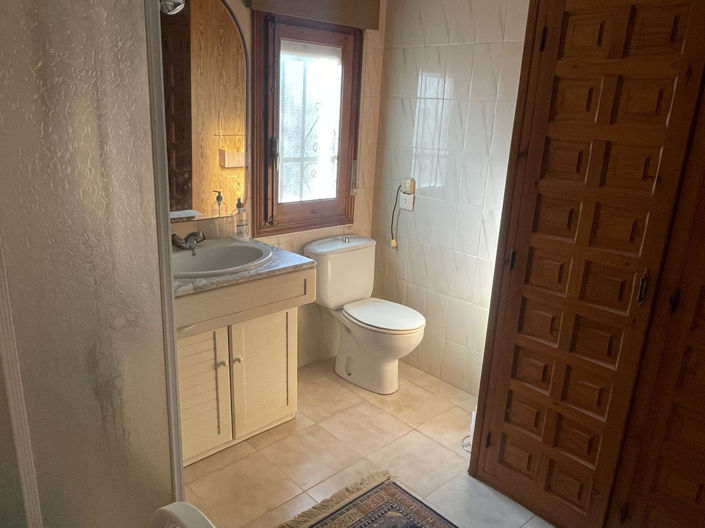 Image No.21-5 Bed House for sale