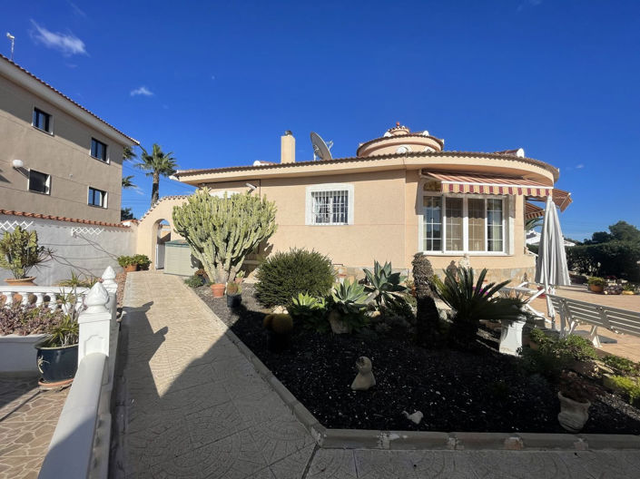 Image No.29-5 Bed House for sale