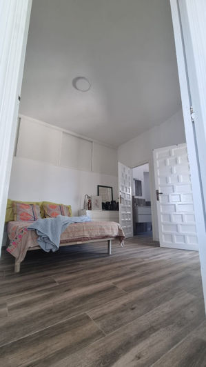 Image No.10-5 Bed House for sale