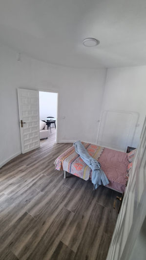 Image No.11-5 Bed House for sale