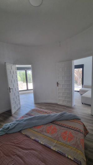 Image No.12-5 Bed House for sale