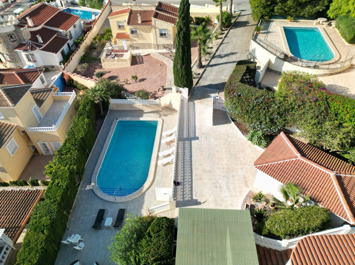 Image No.32-5 Bed House for sale