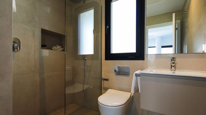 Image No.18-3 Bed House for sale