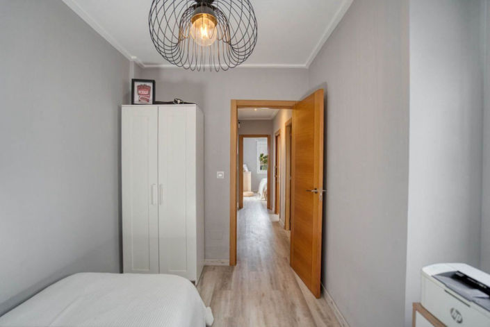 Image No.23-3 Bed Apartment for sale