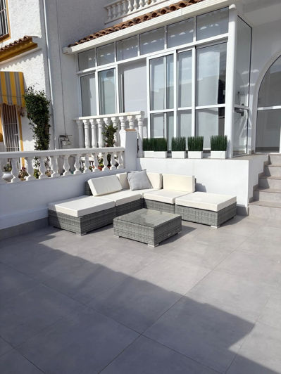 Image No.18-3 Bed House for sale