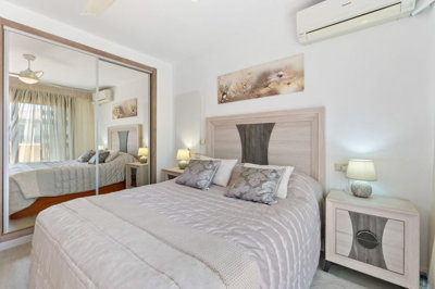 11-20939a0134ad724a8cb2a801094d15a4