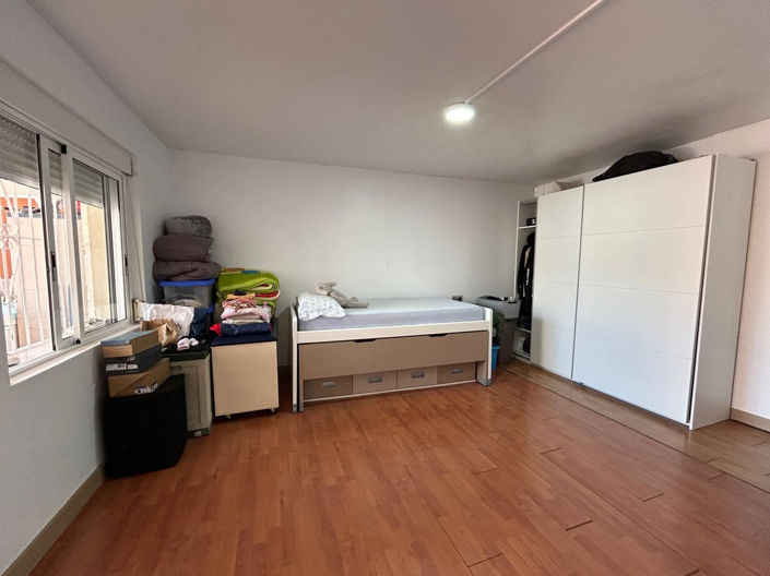 Image No.13-3 Bed House for sale