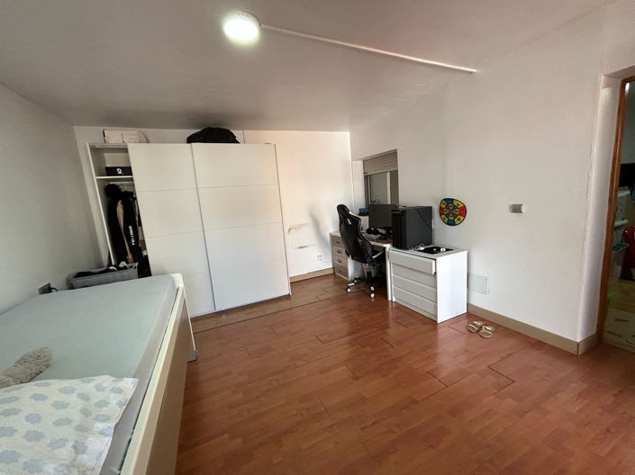 Image No.14-3 Bed House for sale