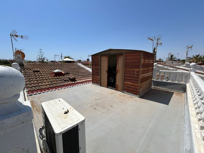 Image No.21-3 Bed House for sale