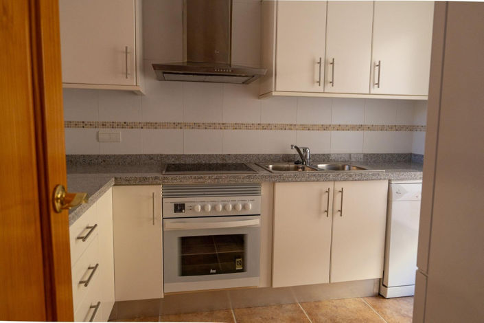 Image No.16-3 Bed House for sale