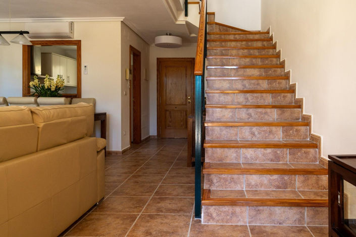 Image No.6-3 Bed House for sale