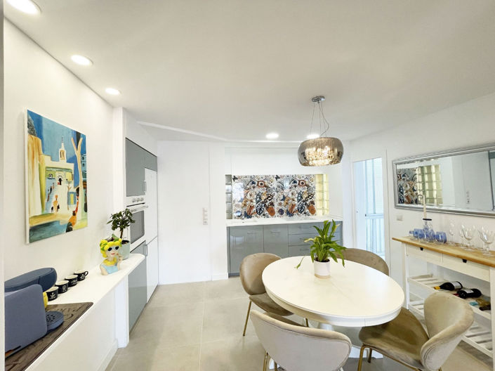 Image No.21-3 Bed Apartment for sale