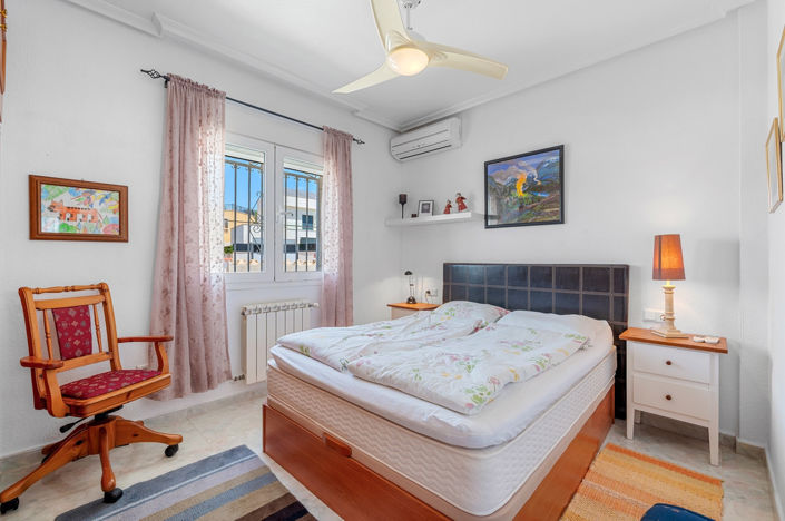 Image No.13-3 Bed House for sale