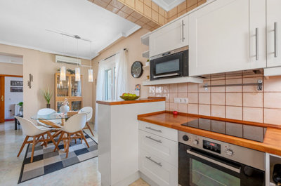 8-e64a9055bba3e77ac8aca3b893cdf826