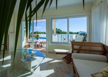 8-e64a9055bba3e77ac8aca3b893cdf826