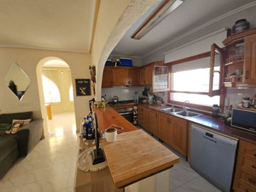 9-467d0cee5b725f3ef65f102a0c2e69c0