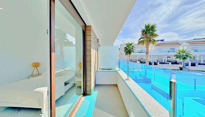 Image No.14-3 Bed House for sale