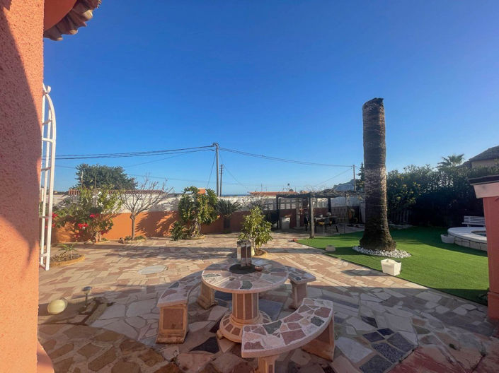 Image No.32-3 Bed House for sale