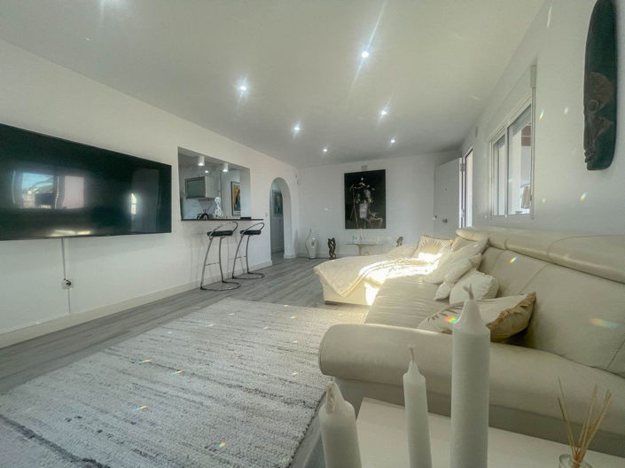 Image No.7-3 Bed House for sale