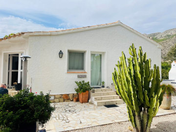 8-e64a9055bba3e77ac8aca3b893cdf826