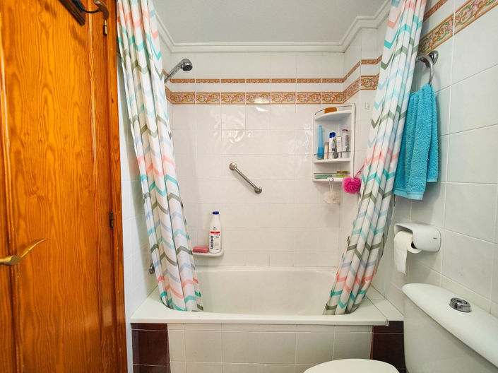 Image No.23-3 Bed House for sale