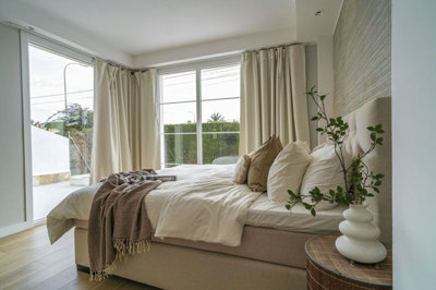 13-5fd73dea700db77384c091ca9818b1a9