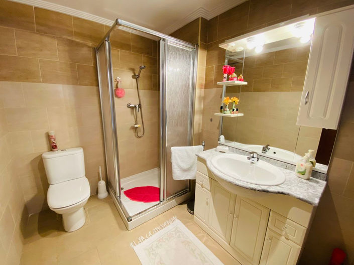 Image No.13-3 Bed House for sale