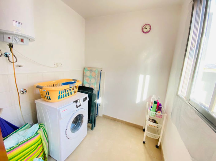 Image No.18-3 Bed House for sale