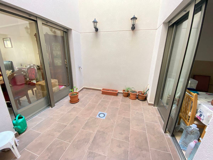 Image No.8-3 Bed House for sale