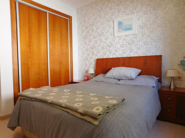 Image No.18-4 Bed House for sale