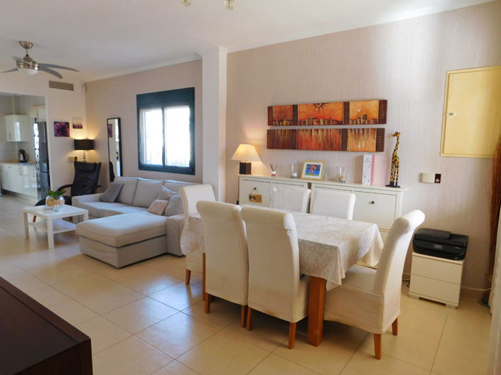 Image No.9-4 Bed House for sale