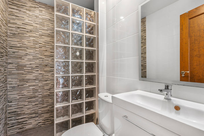 Image No.28-2 Bed Apartment for sale