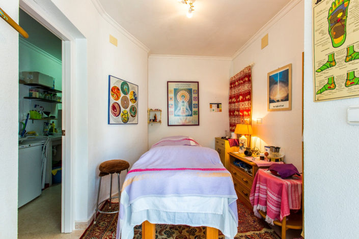 Image No.40-4 Bed House for sale