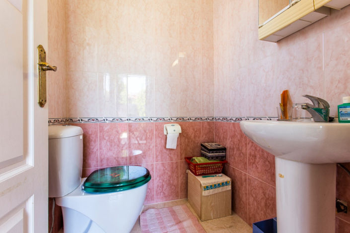 Image No.41-4 Bed House for sale