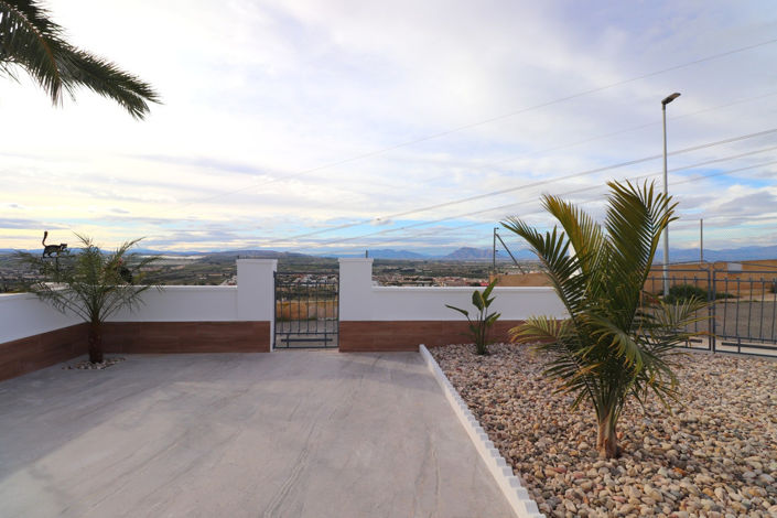 Image No.2-3 Bed House for sale