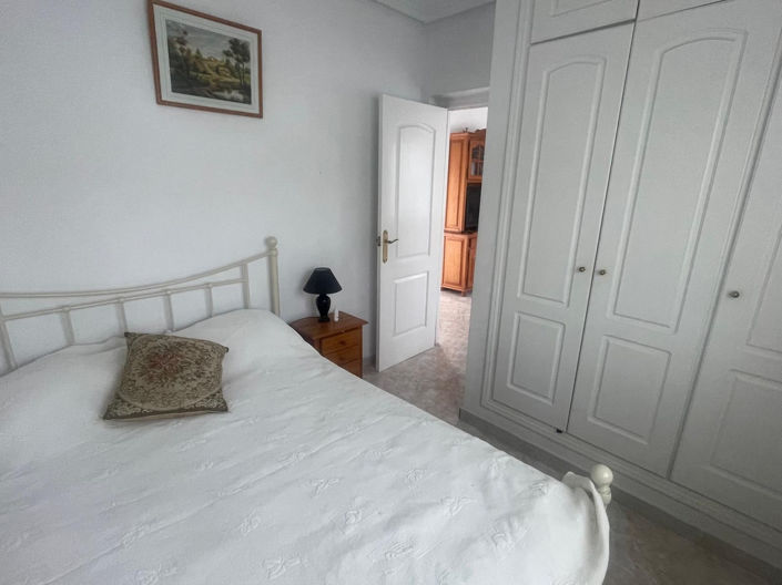 Image No.13-3 Bed House for sale