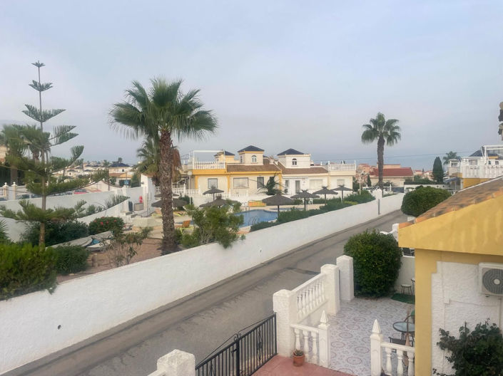 Image No.28-3 Bed House for sale