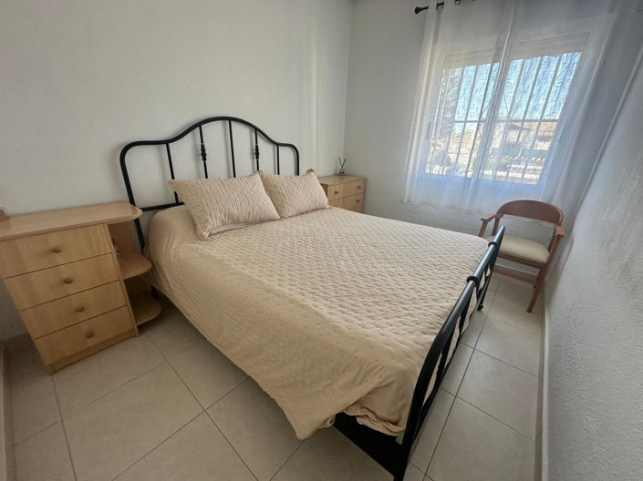 Image No.17-2 Bed House for sale