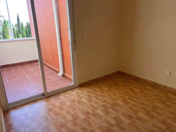 Image No.15-3 Bed House for sale