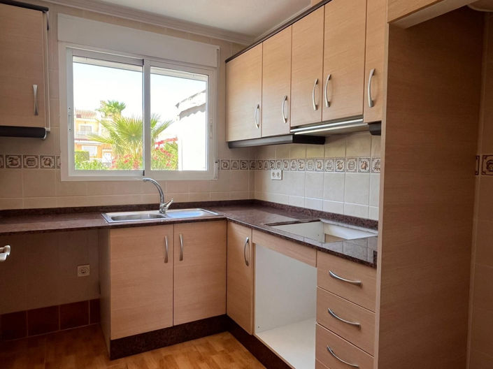 Image No.9-3 Bed House for sale