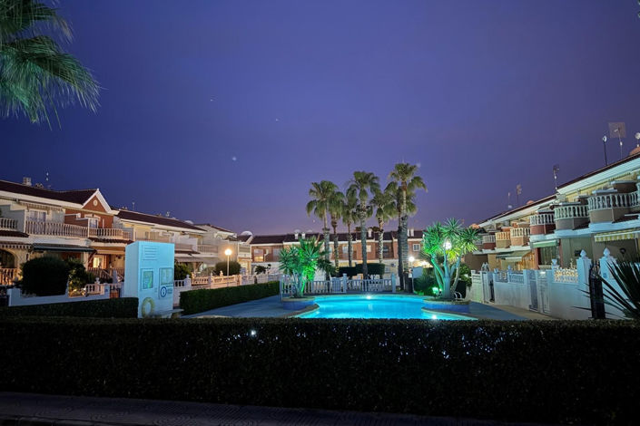 Image No.38-3 Bed House for sale