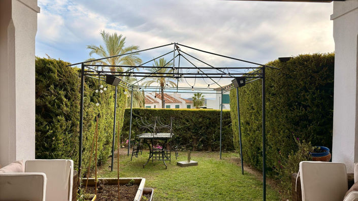 Image No.17-2 Bed House for sale